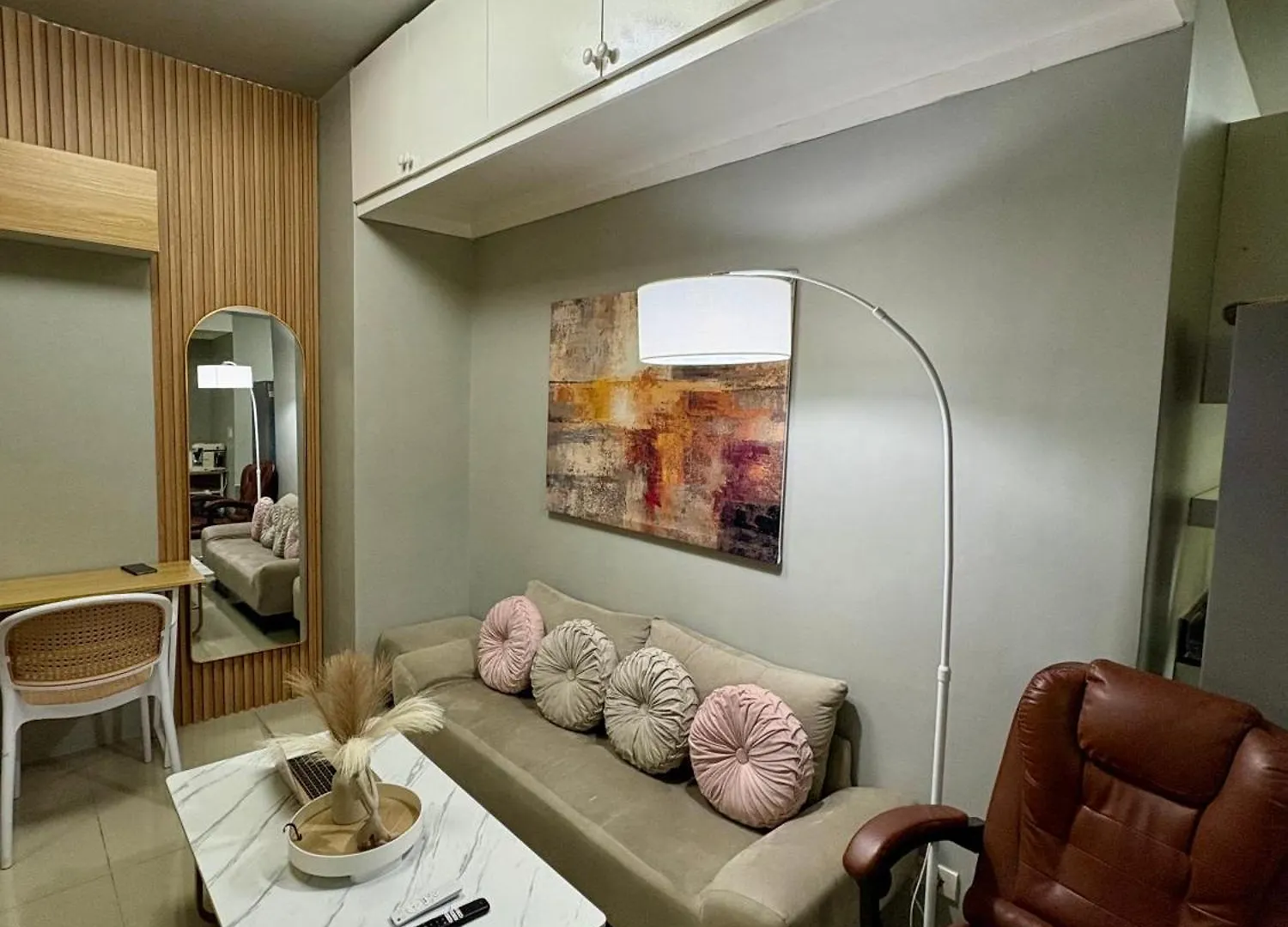 Comfy Cozy Staycation Manila 0*,