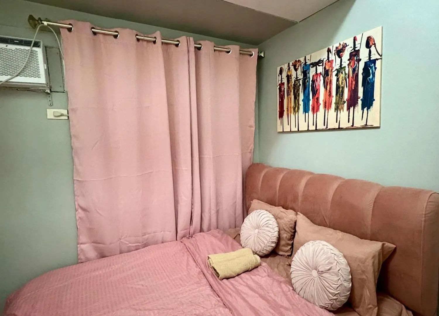 Apartment Comfy Cozy Staycation Manila