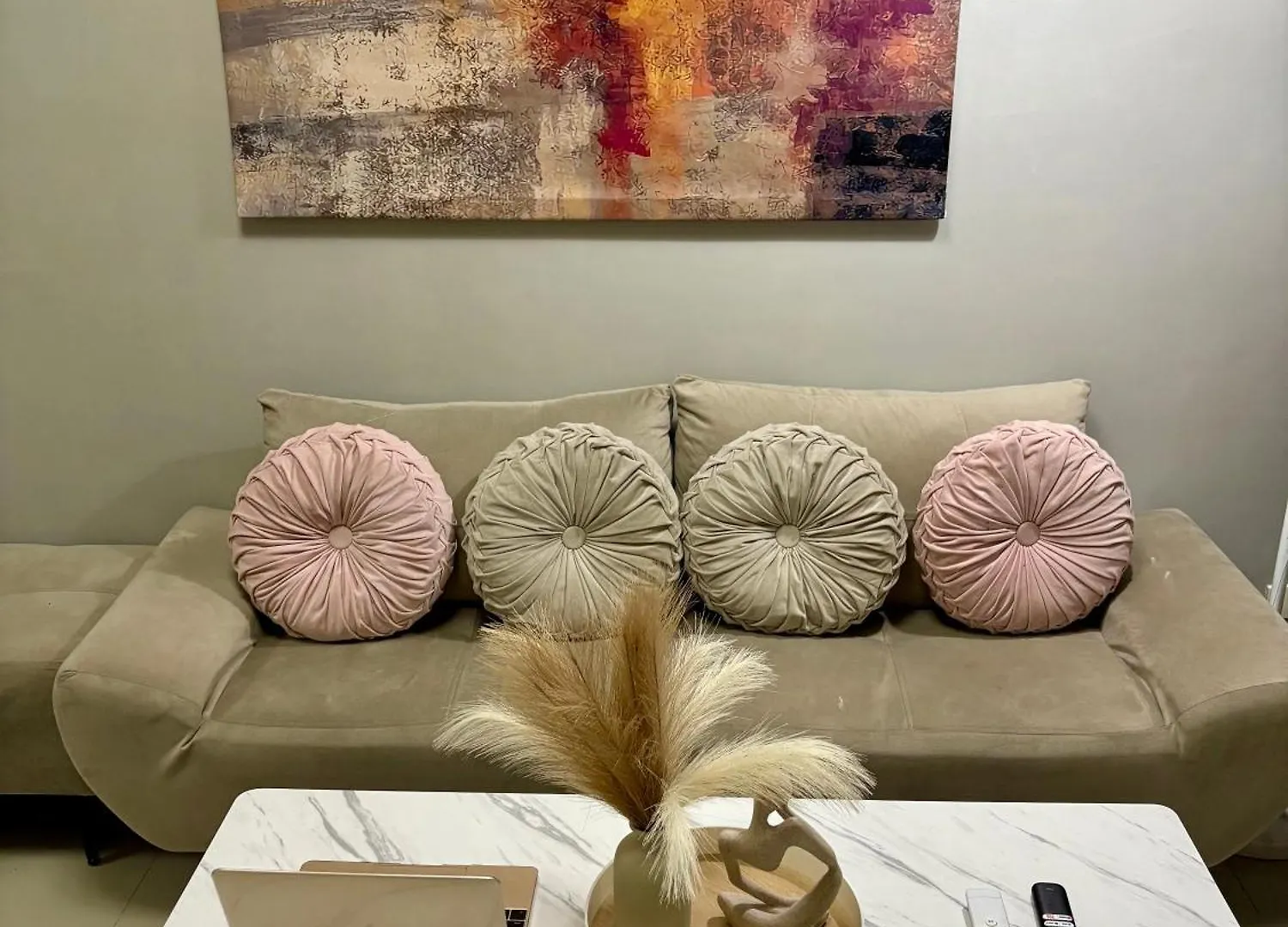 Comfy Cozy Staycation Manila Apartment